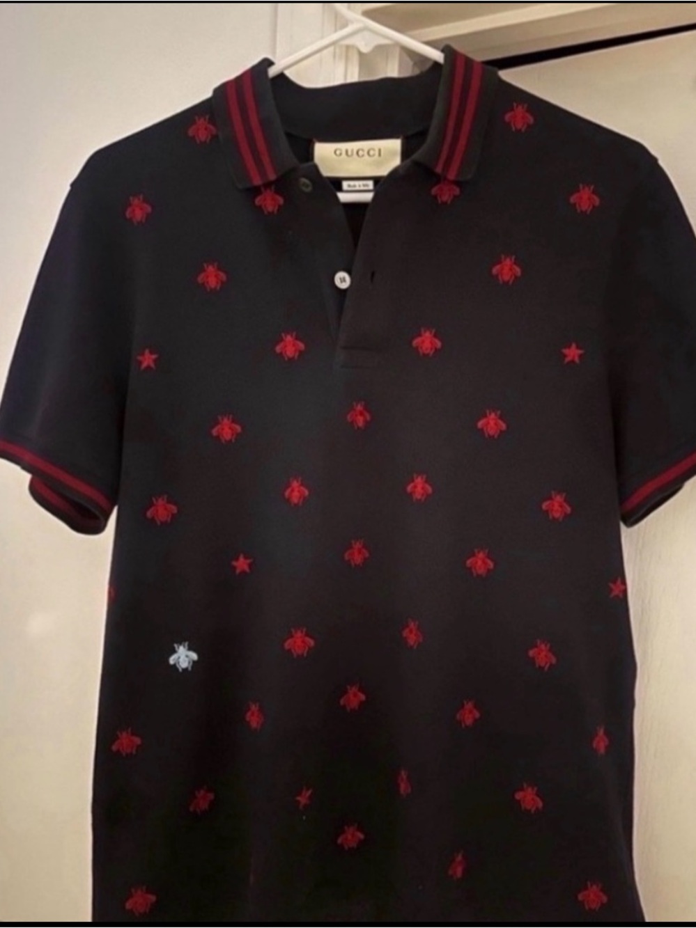 Size small Authentic Gucci Bee Embroidered Polo